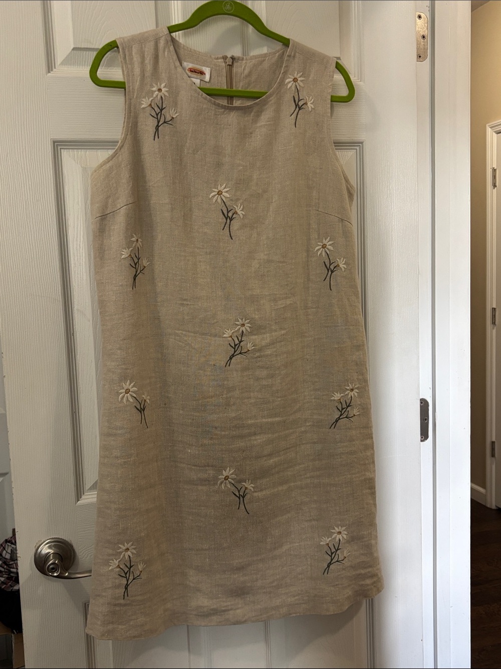 Talbots Beige Linen Sleeveless Daisy Embroidered Dress